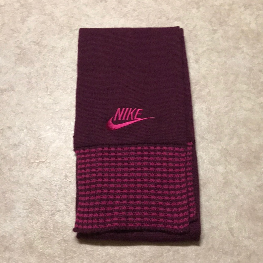 Nike scarf - Picture 1 of 2